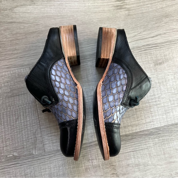 FREEBIRD Malena Womens Size 6 Oxford Mule Navy Blue Leather Slip On Loafers - Picture 6 of 14